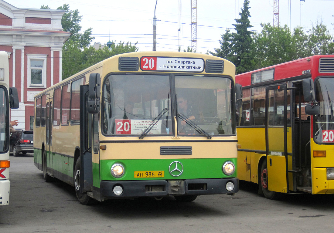Barnaul, Mercedes-Benz O307 # АН 986 22