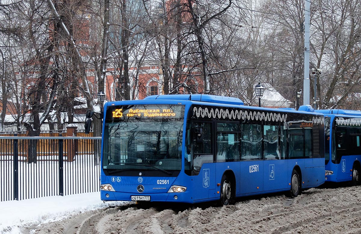 Moskva, Mercedes-Benz Conecto II č. 02561