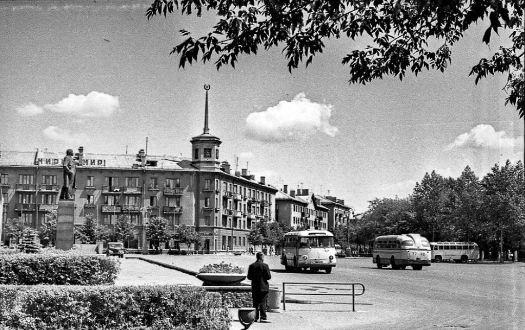 Baranovichi, LAZ-695Е # 77-48 БНВ