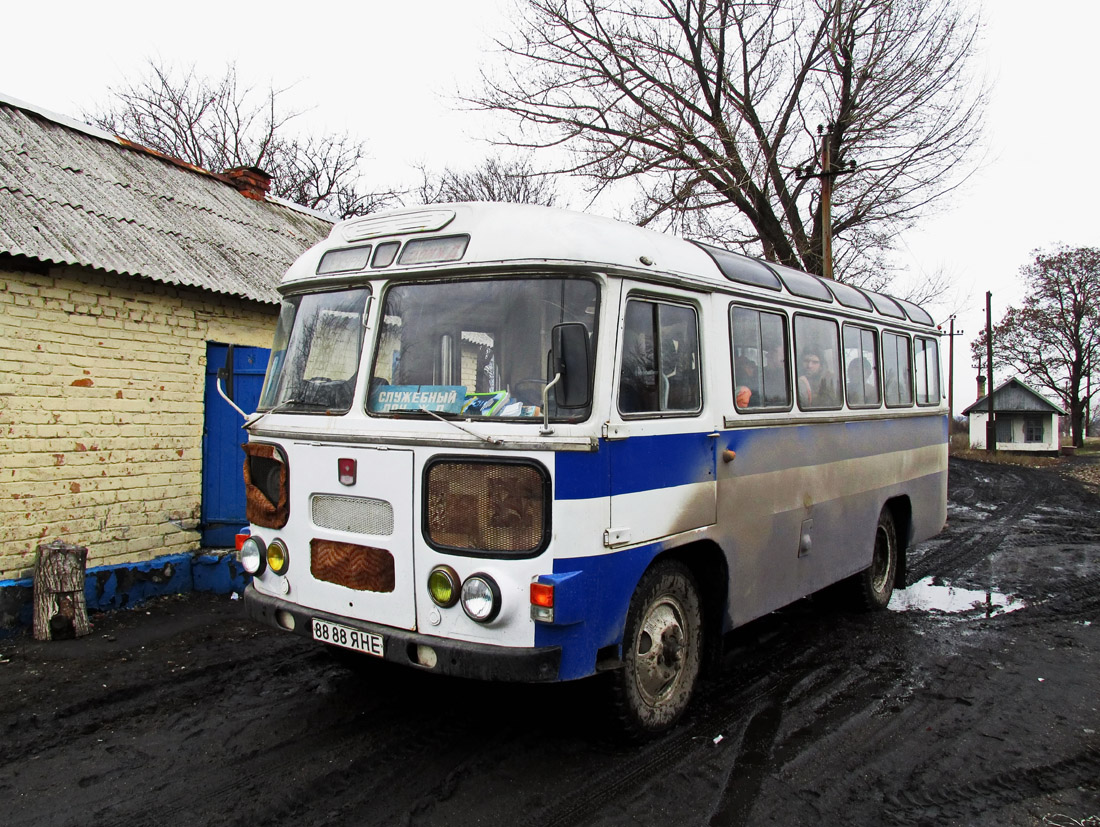 Donetsk, PAZ-672 # 8888 ЯНЕ