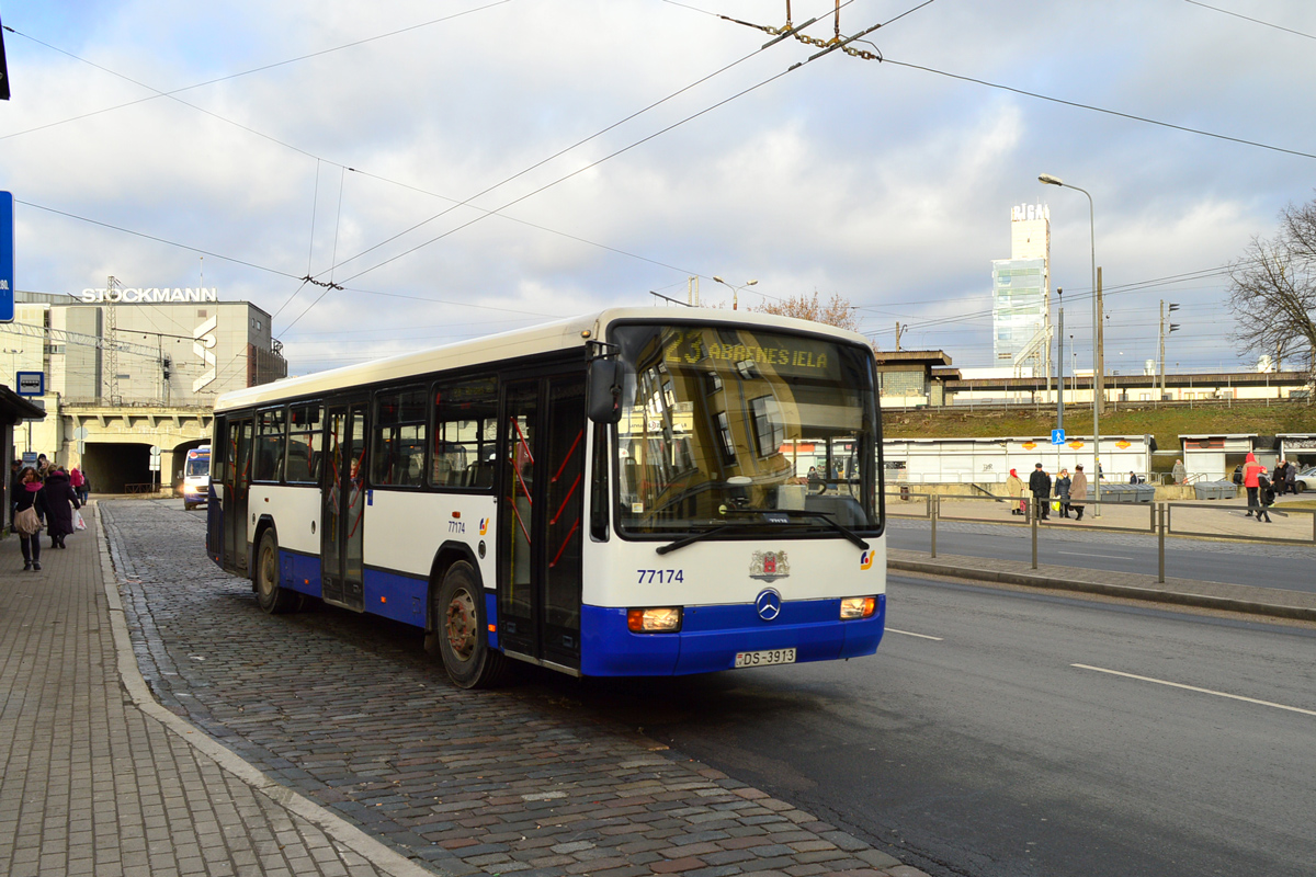 Riga, Mercedes-Benz O345 № 77174