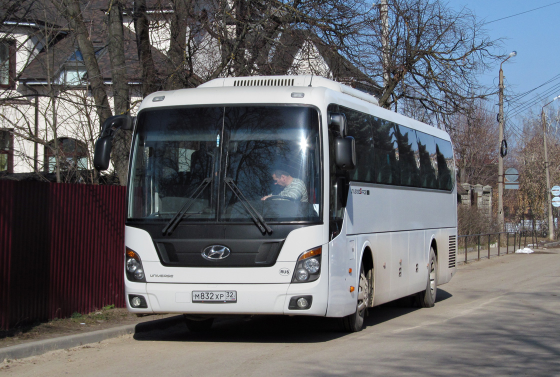 Брянск, Hyundai Universe Space Luxury № М 832 ХР 32