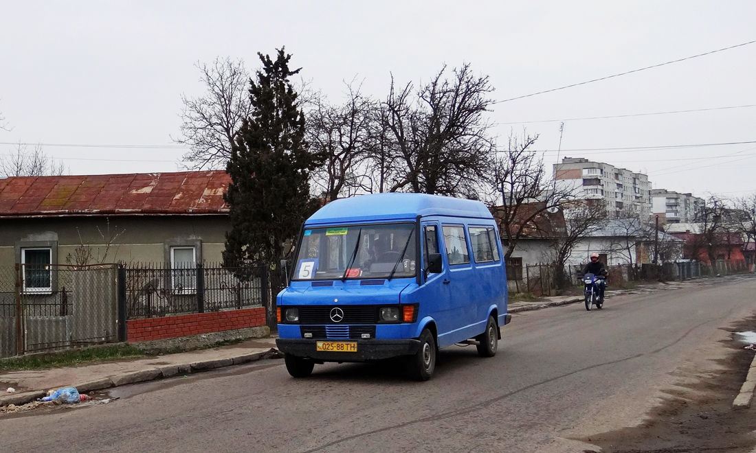 Boryslav, Mercedes-Benz T1 310D # 025-88 ТН