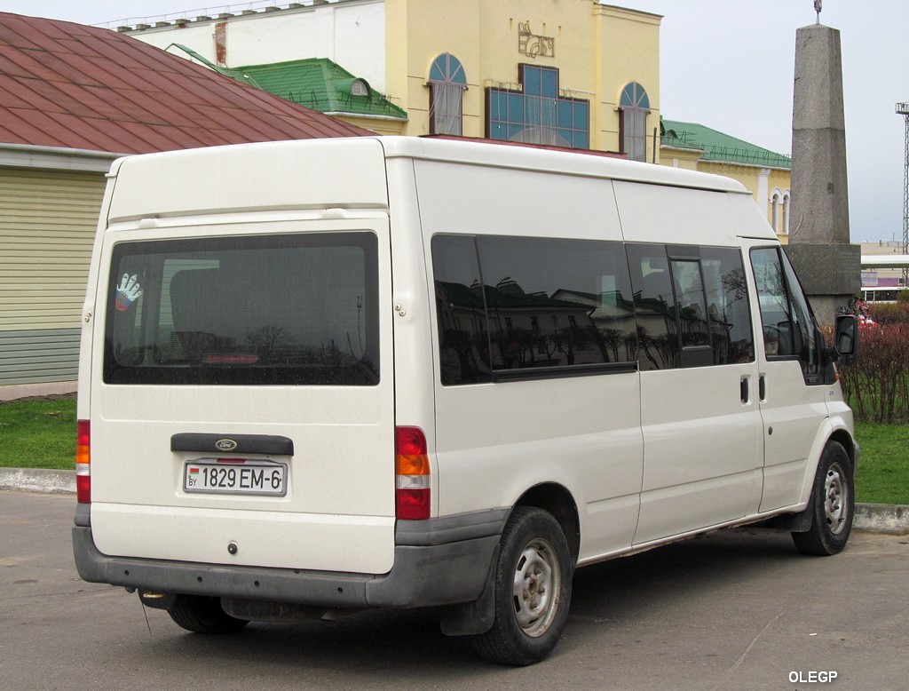 Gorki, Ford Transit 120Т330 № 1829 ЕМ-6