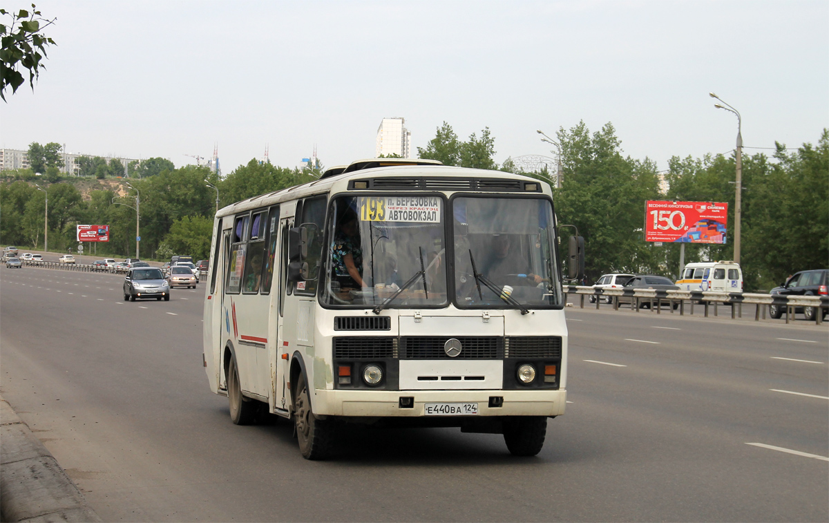 Krasnojarsk, PAZ-4234 Nr. Е 440 ВА 124