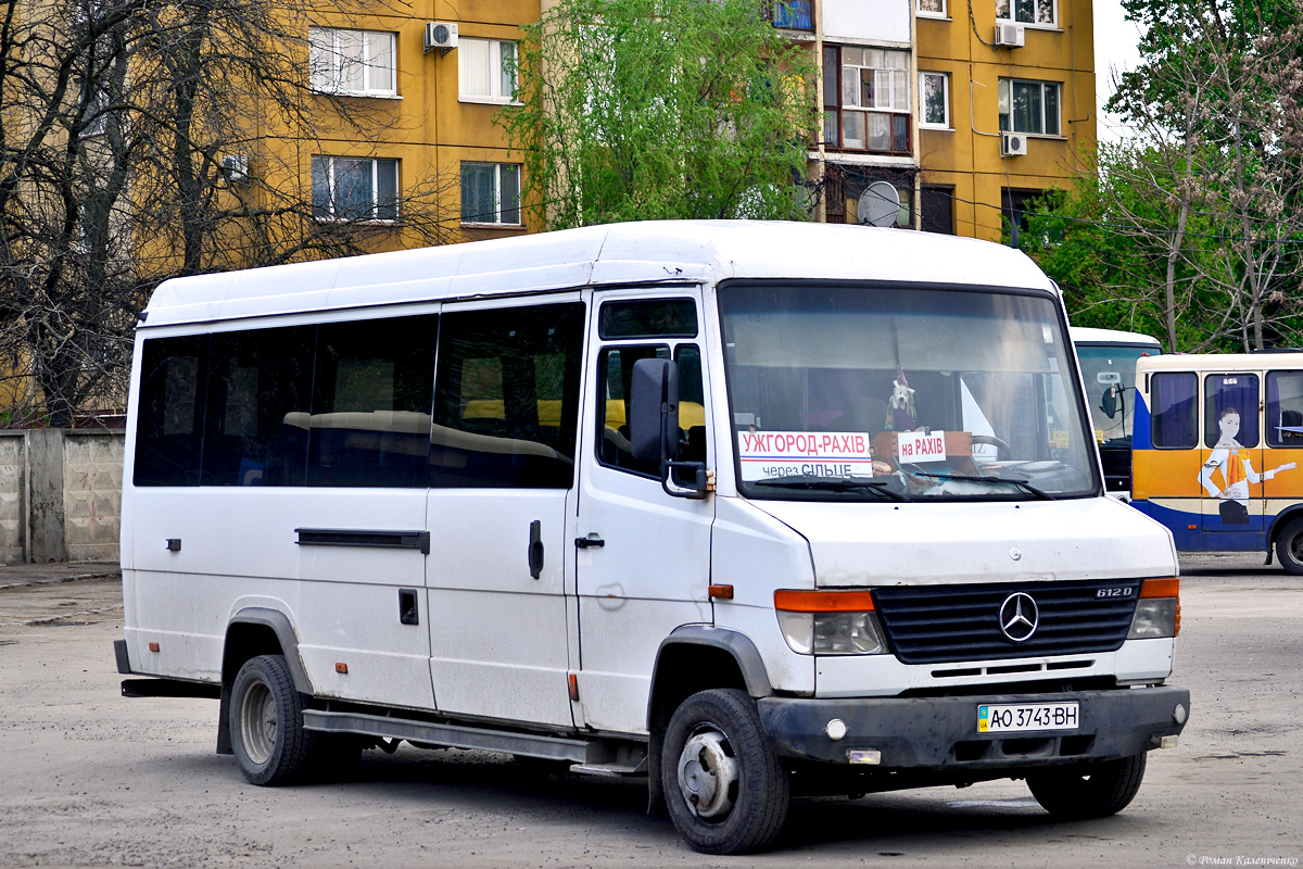 Uzhhorod, Mercedes-Benz Vario 612D # АО 3743 ВН