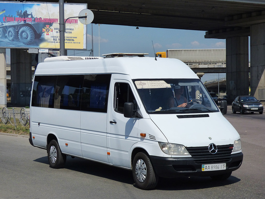 Kyiv, Mercedes-Benz Sprinter 313CDI č. АА 8986 ІТ