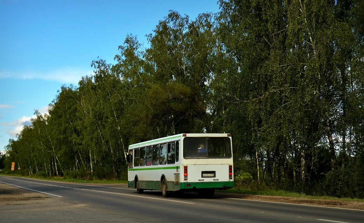 Калуга, ЛиАЗ-5256.30 № В 026 НМ 40