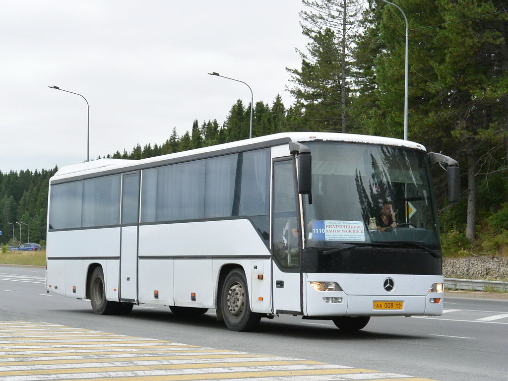 Ekaterinburg, Mercedes-Benz O560 Intouro I RH # АА 008 66