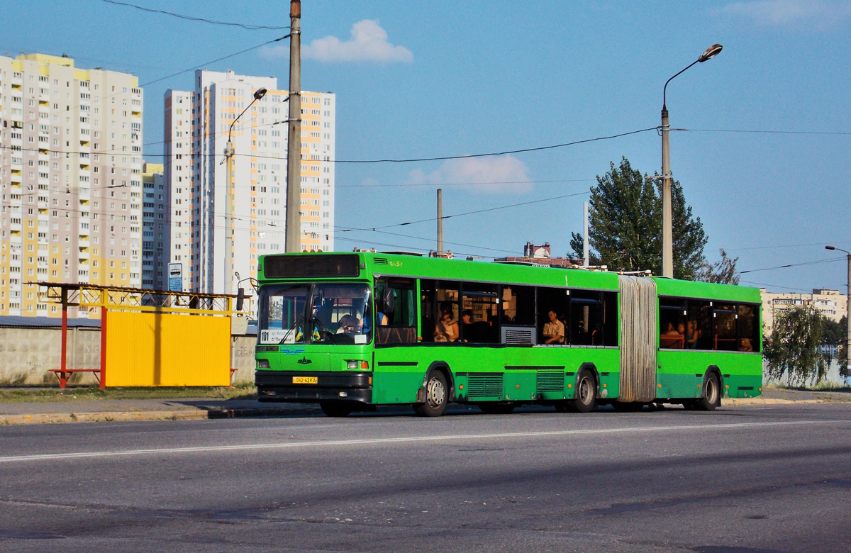 Киев, МАЗ-105.060 № 4692