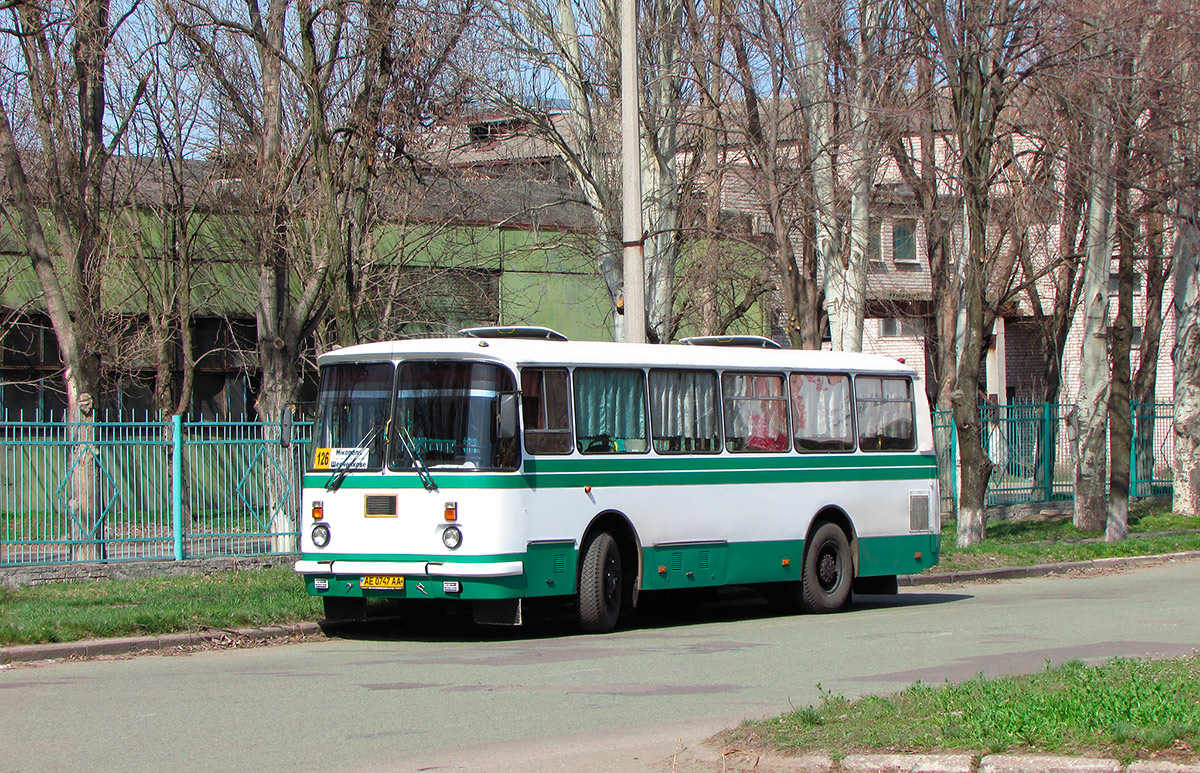 Nikopol, LAZ-695Н č. АЕ 0747 АА