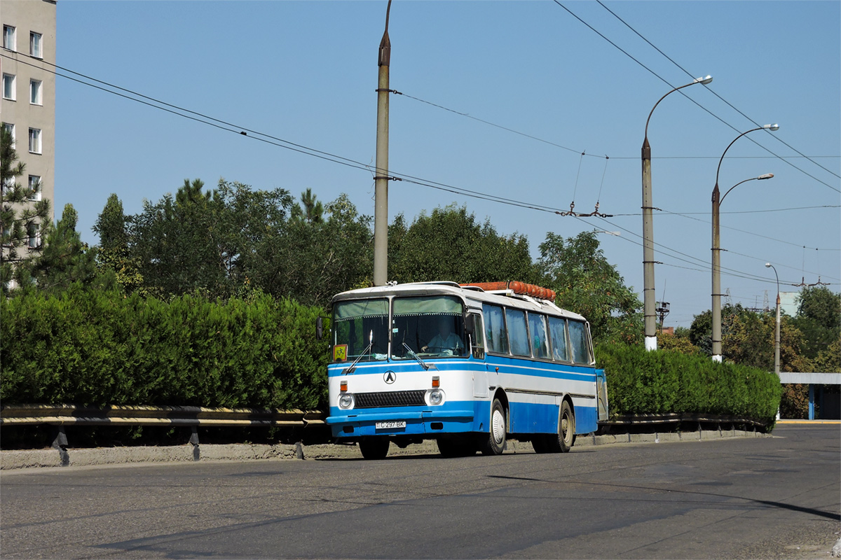 Slobozia, LAZ-697Н # С 297 ВК