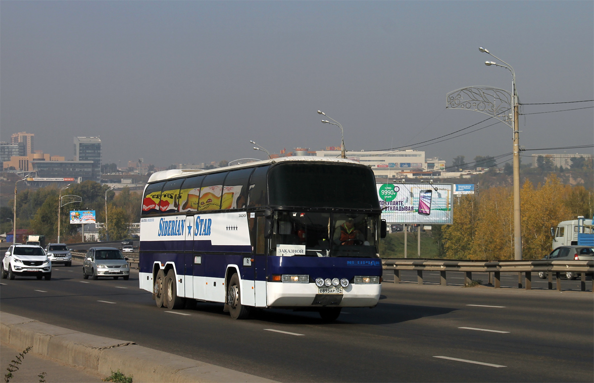 Krasnoyarsk, Neoplan N116/3 Cityliner nr. Е 895 АР 124