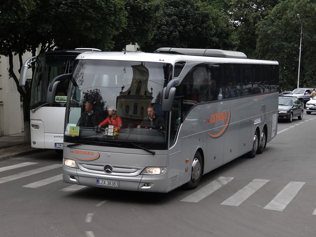 Щебжешин, Mercedes-Benz Tourismo 17RHD-II L № LZA 38383