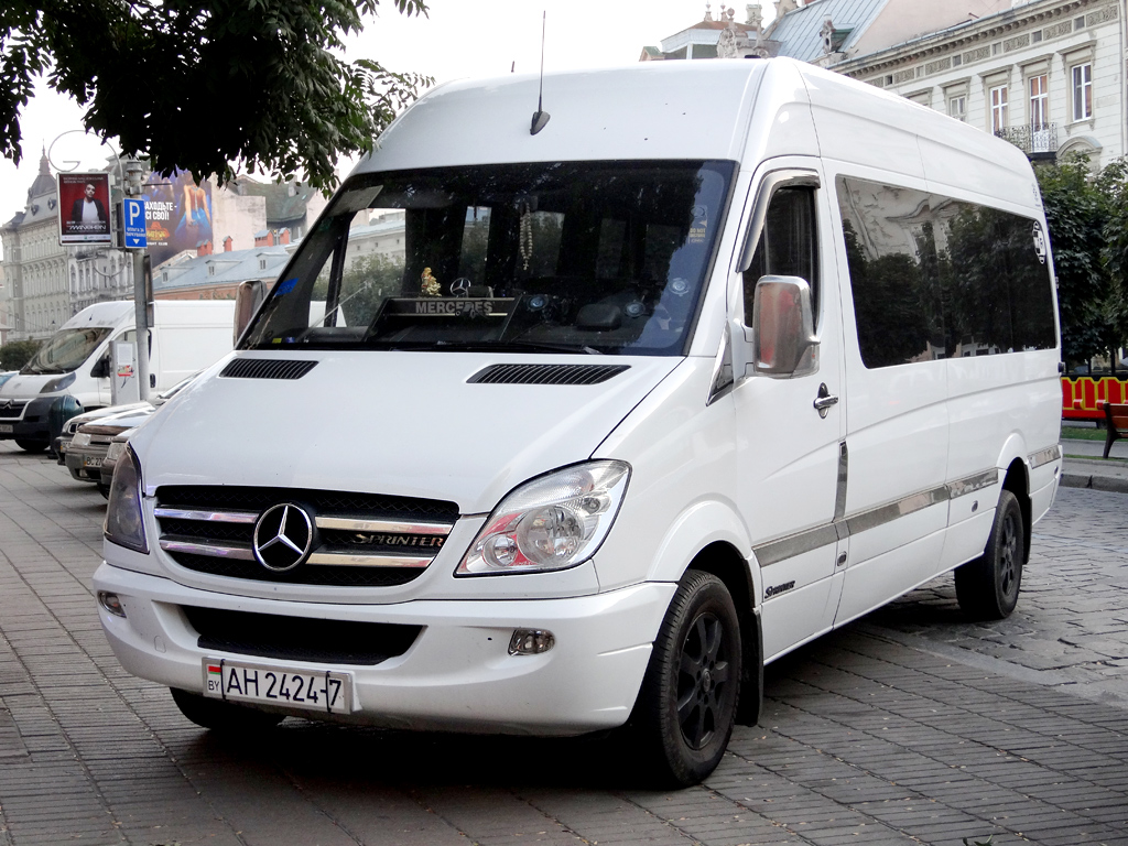 Minsk, Mercedes-Benz Sprinter №: АН 2424-7