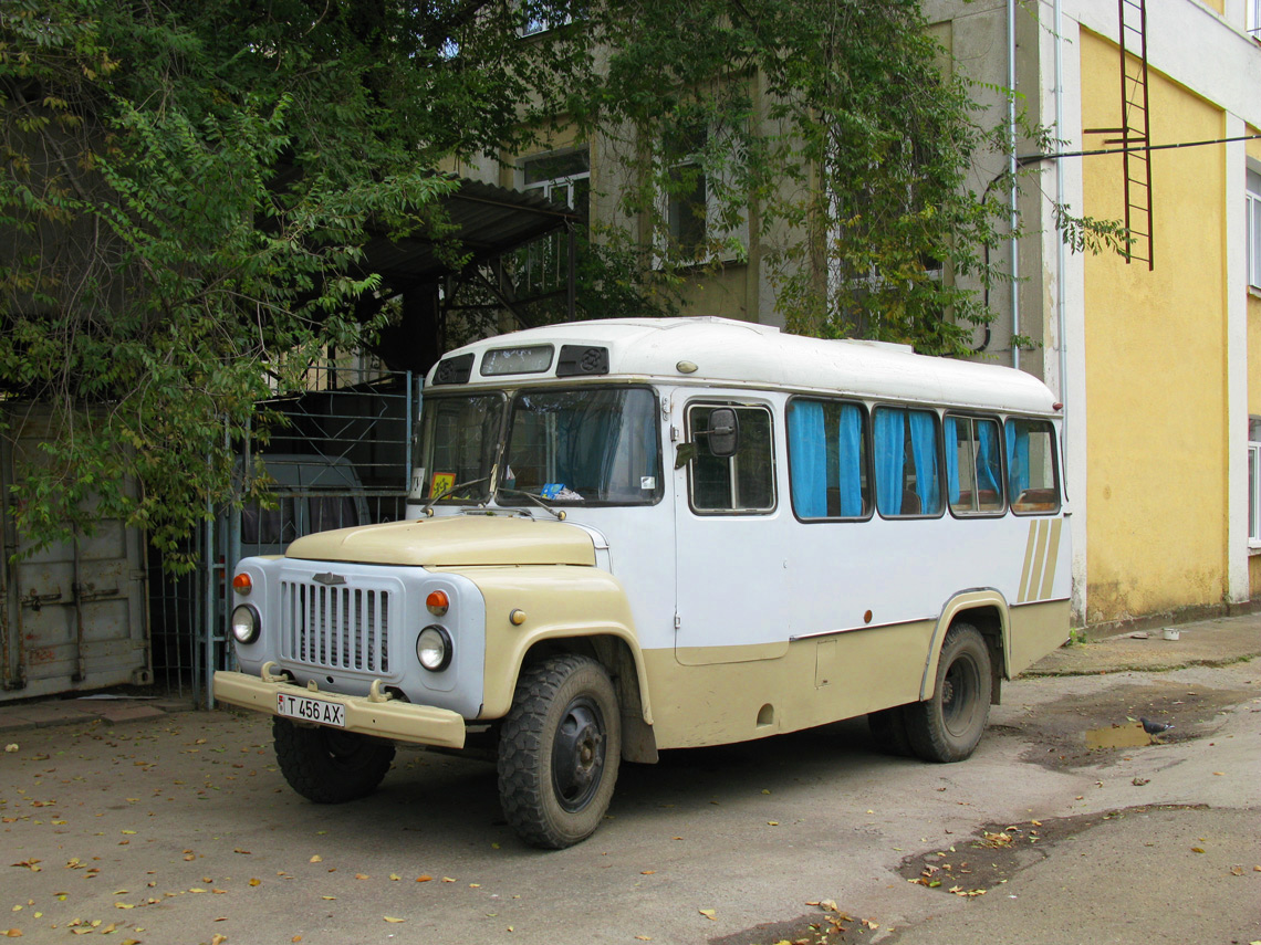 Tiraspol, KAvZ-3270 No. Т 456 АХ