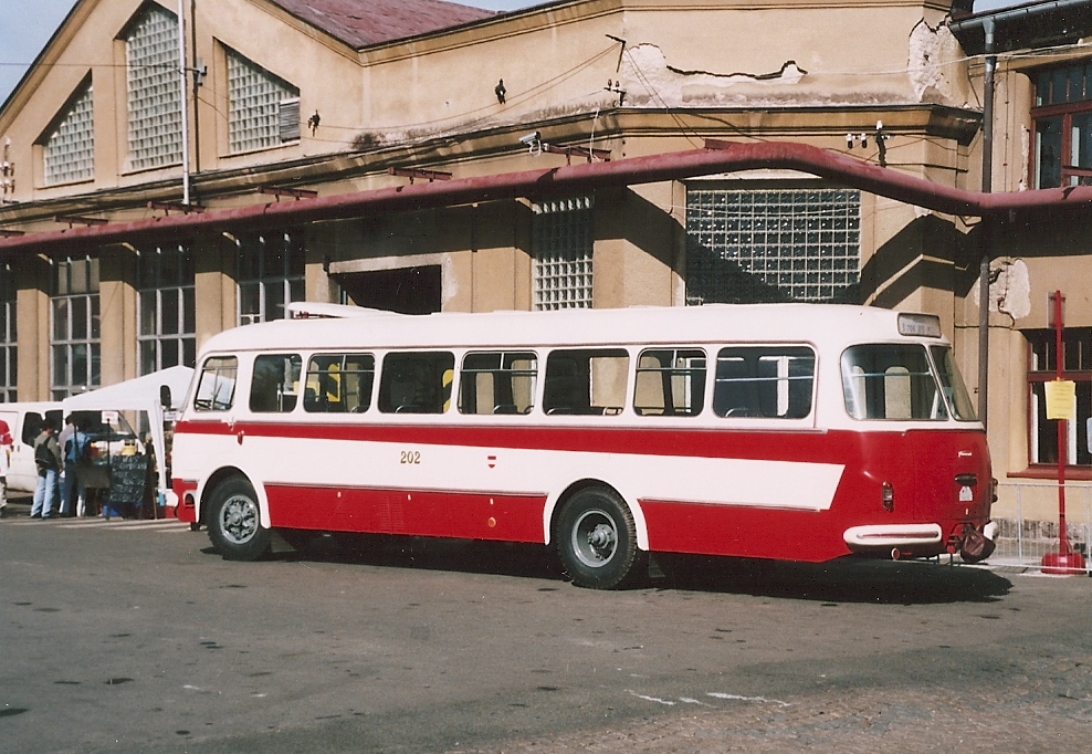 Brno, Škoda 706 RTO № 202