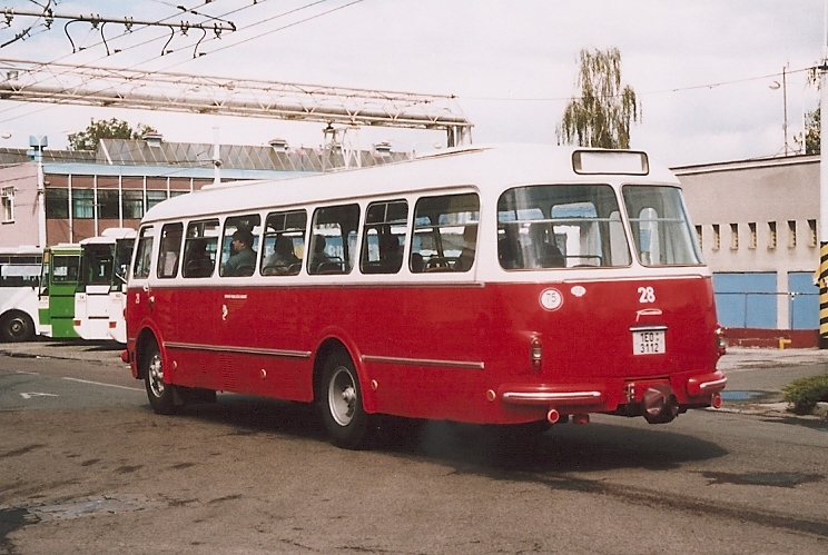 Pardubice, Škoda 706 RTO č. 28