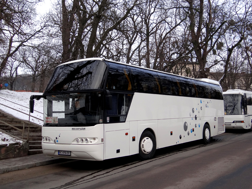 Lviv, Neoplan N1116 Cityliner nr. ВС 6936 ЕК