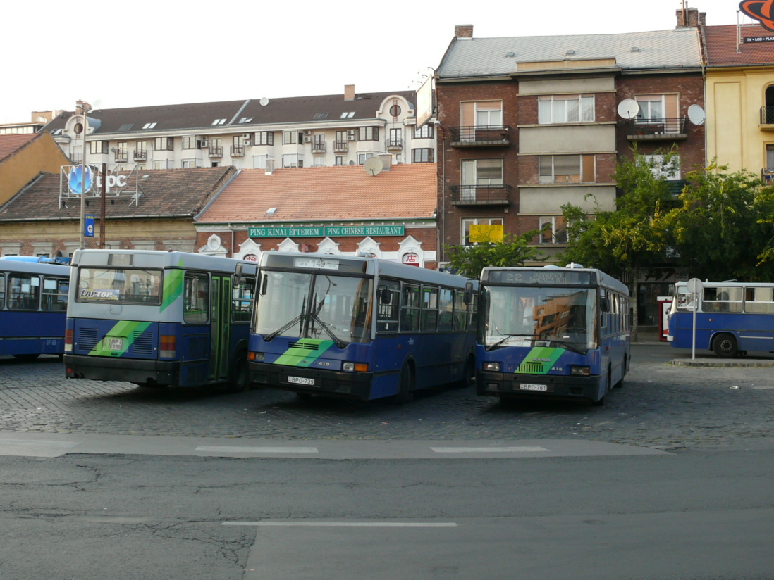 Hungary, other, Ikarus 415.14 # 07-39; Hungary, other, Ikarus 415.04 # 07-61; Hungary, other, Ikarus 415.14 # 13-30