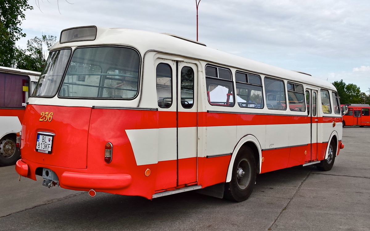 Bratislava, Škoda 706 RTO # 236