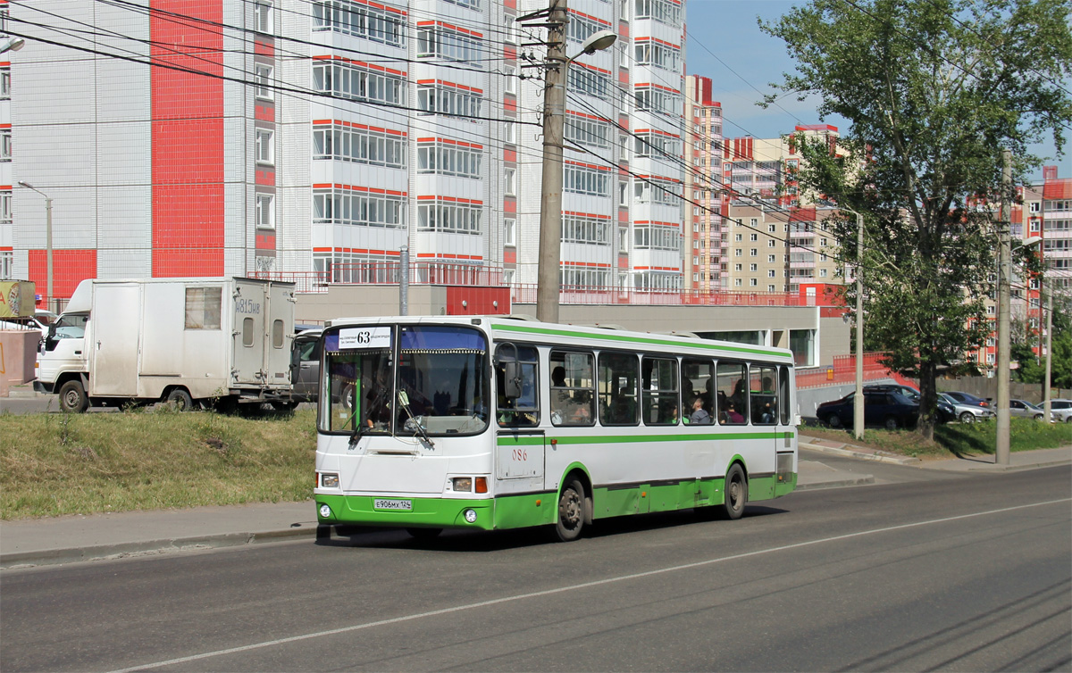 Krasnojarsk, LiAZ-5256.25 č. Е 906 МХ 124