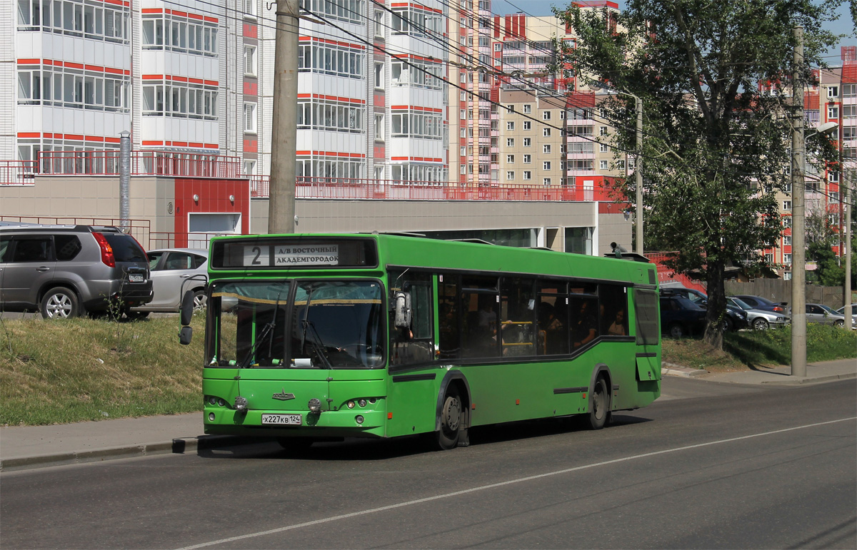 Krasnojarsk, MAZ-103.465 # Х 227 КВ 124