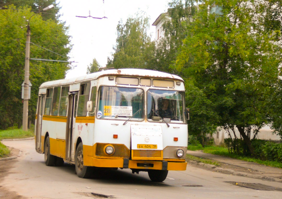 Izhevsk, LiAZ-677М # ЕА 404 18