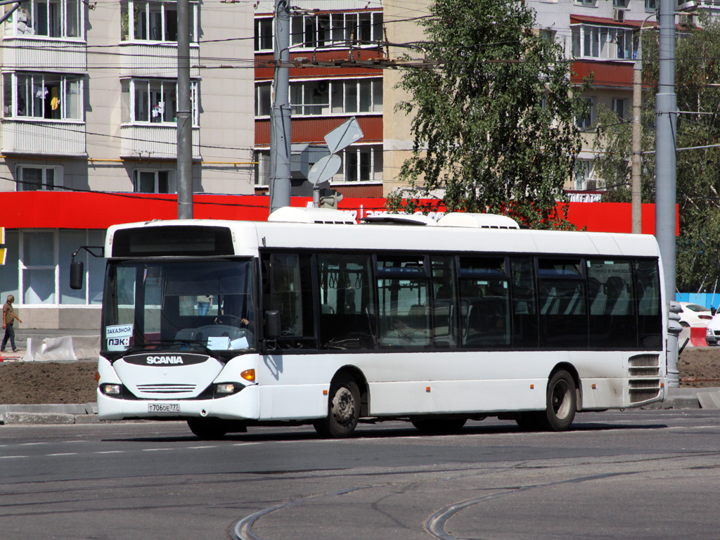 Moskva, Scania OmniLink CL94UB 4X2LB č. Т 706 ОЕ 777