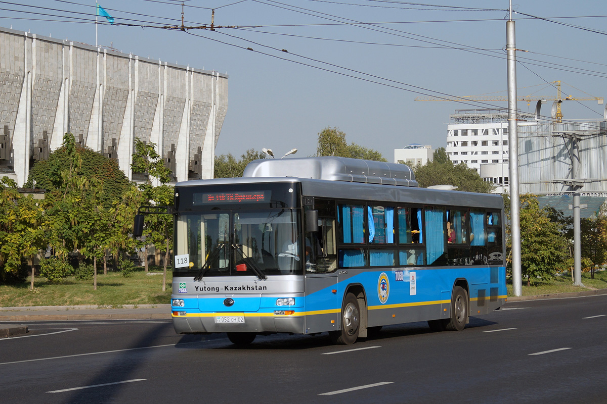 Almaty, Yutong-Kazakhstan ZK6118HGA č. 7068