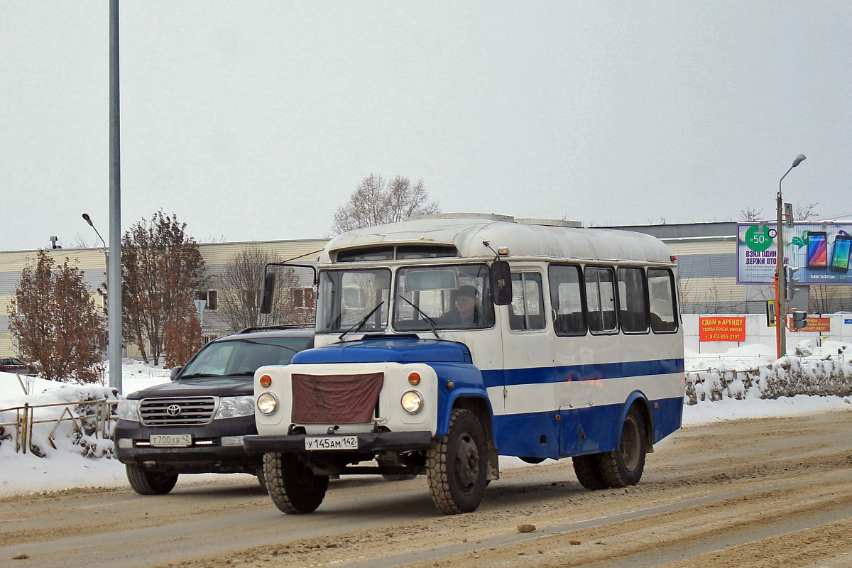 Kemerovo, KAvZ-3270 nr. У 145 АМ 142