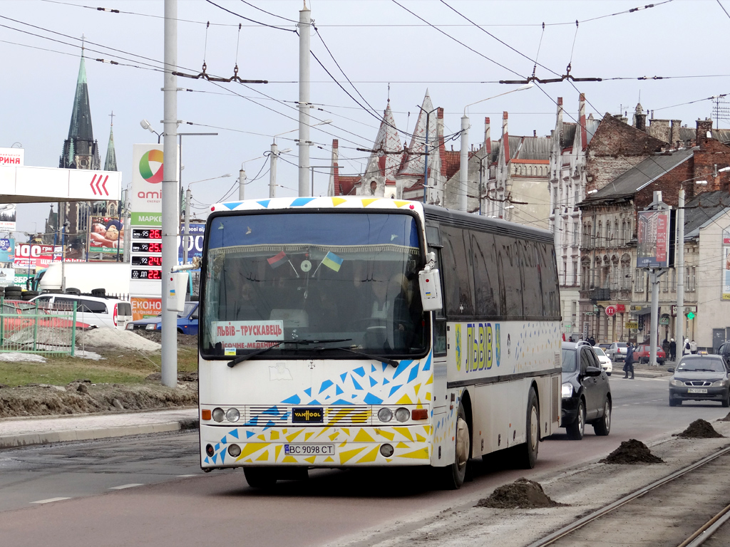 Lviv, Van Hool T815 CL Integral č. ВС 9098 СТ