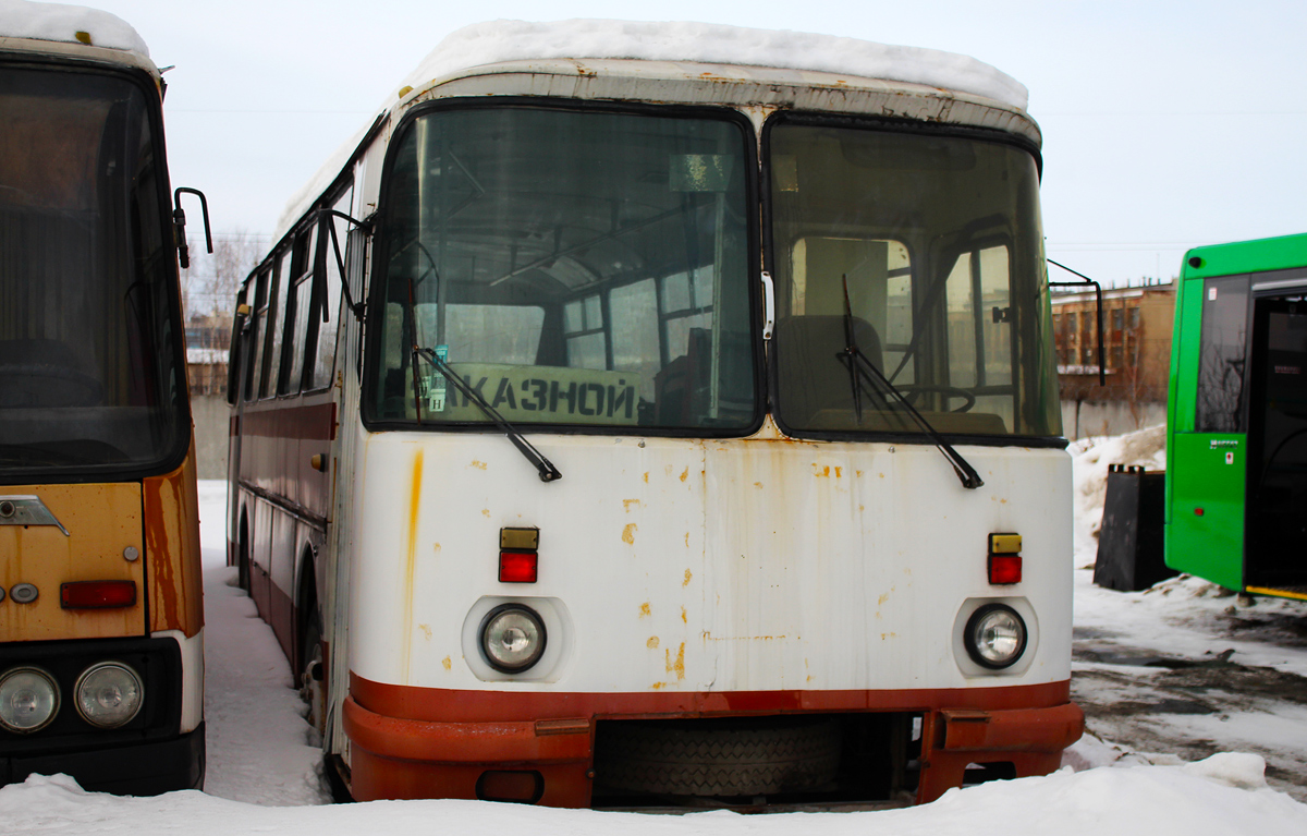 Ekaterinburg, LAZ-695НГ # ЛАЗ-695