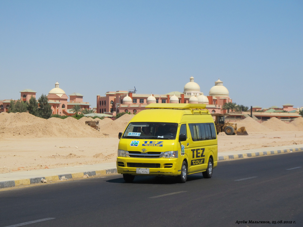 Hurghada, Toyota HiAce H100 # 15