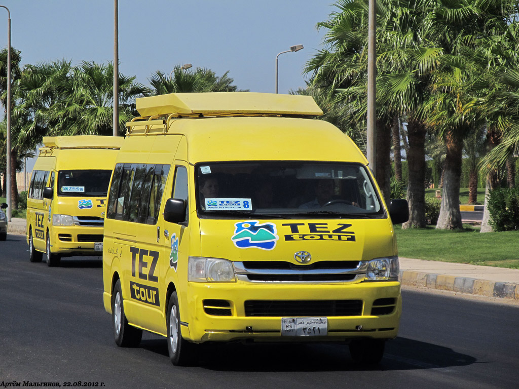 Hurghada, Toyota HiAce H100 # 8
