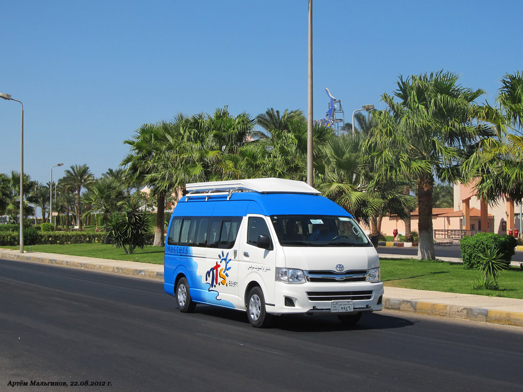 Hurghada, Toyota HiAce H100 # RS 3944