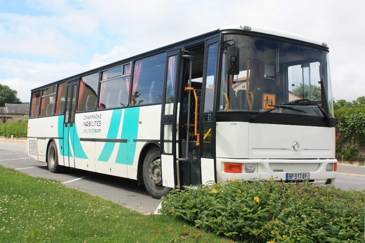 Châlons-en-Champagne, Karosa C955.1071 Récréo # 6386