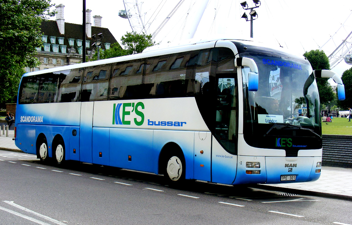 Halmstad, MAN R08 Lion's Top Coach RHC464 # 318