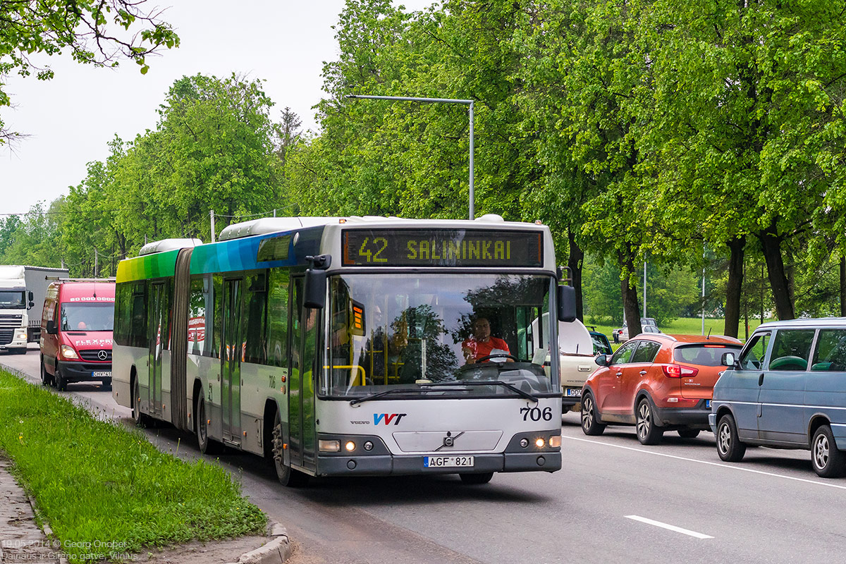 Vilnius, Volvo 7700A № 706