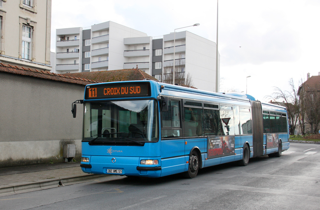 Châlons-en-Champagne, Irisbus Agora L č. 822