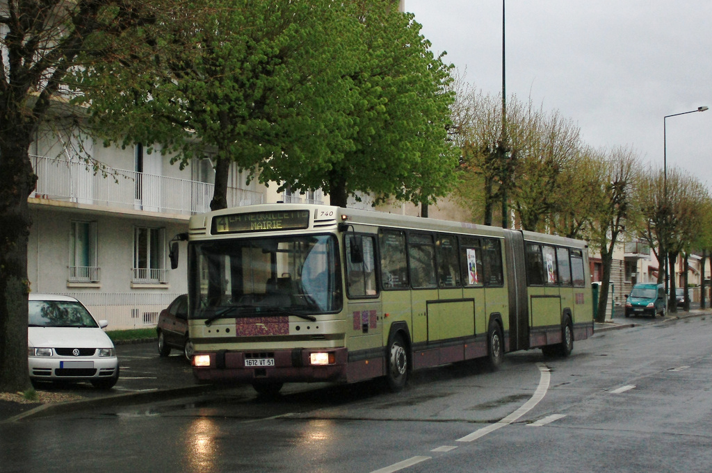 Châlons-en-Champagne, Renault PR118 č. 740
