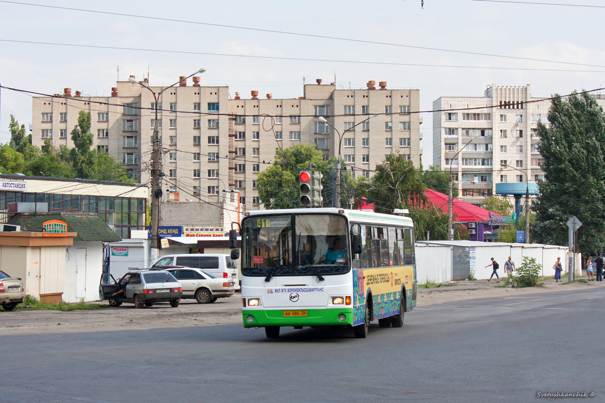 Voronezh, LiAZ-5256.36 # ВВ 484 36