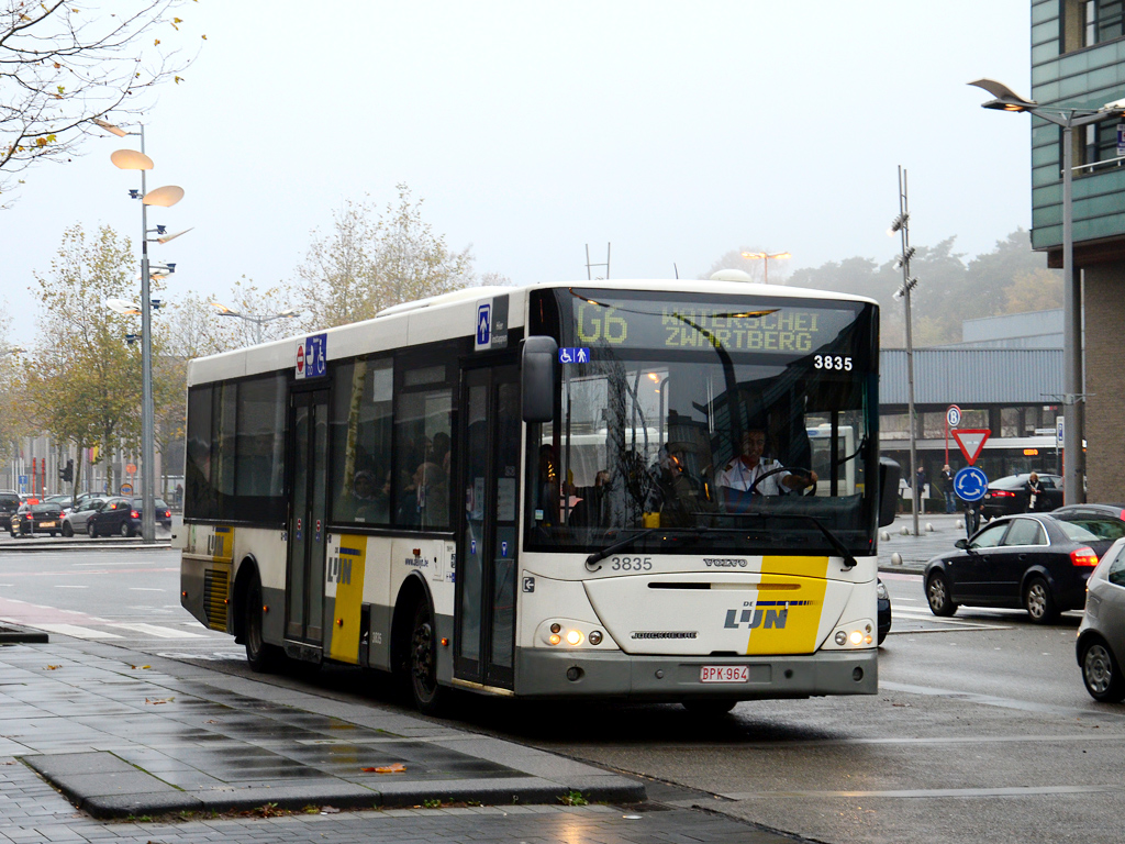 Genk, Jonckheere Transit 2000 č. 3835