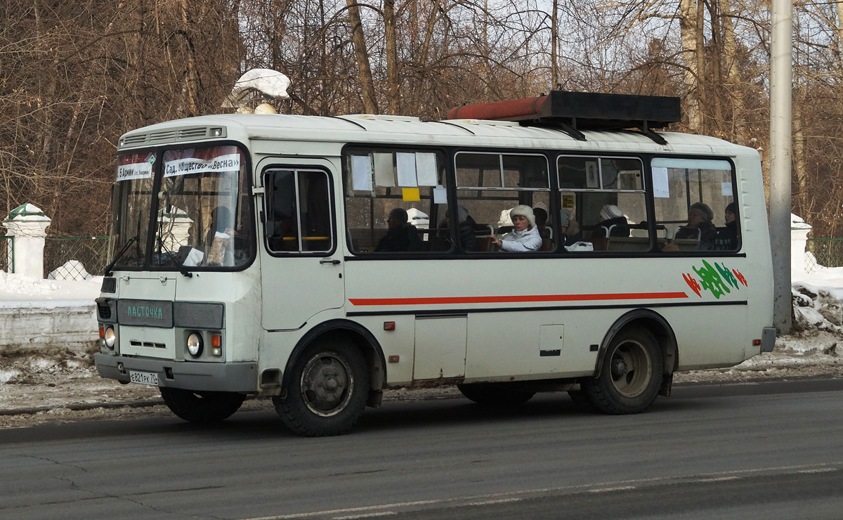 Tomsk, PAZ-32054 (40, K0, H0, L0) č. Е 821 РК 70