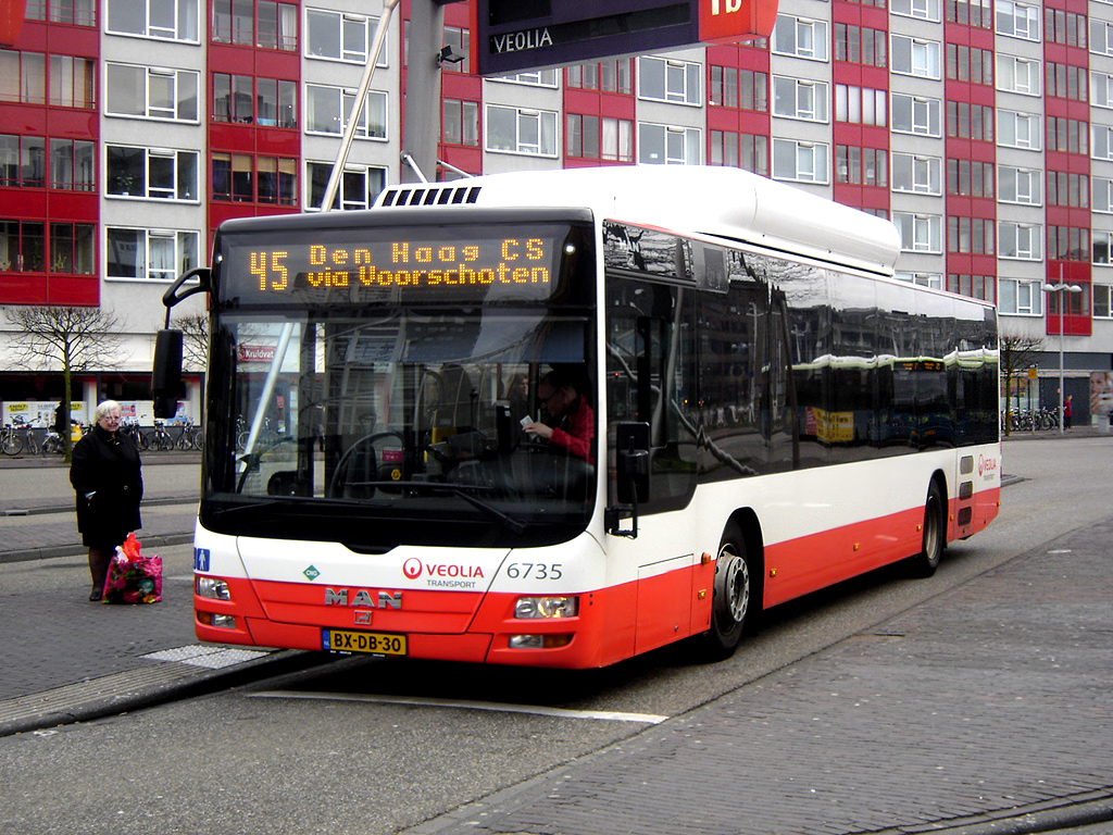 Den Haag, MAN A21 Lion's City NL243 CNG No. 6735