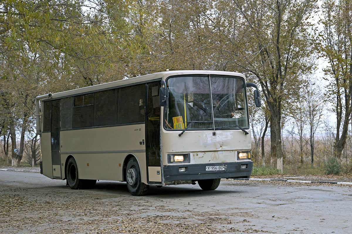 Туркестан, ЛАЗ А1414 "Лайнер-9" № X 956 BC
