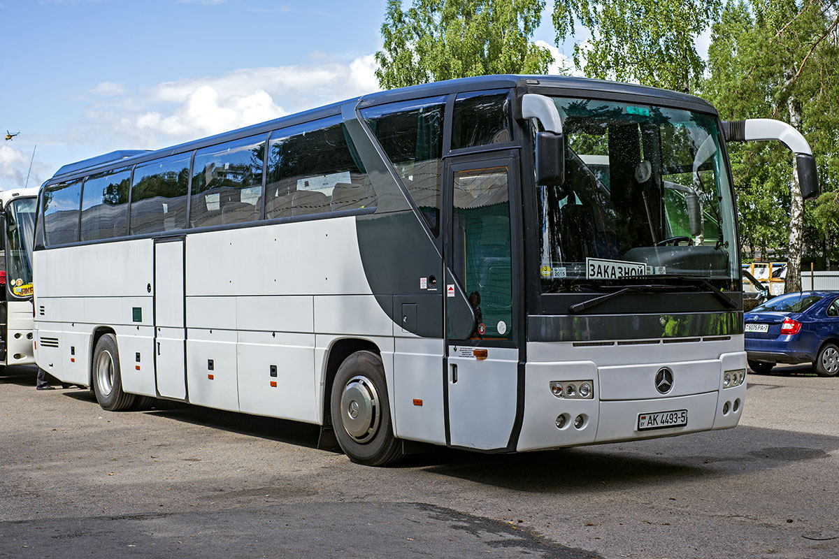 Minsk District, Mercedes-Benz O350-15SHD Tourismo I No. АК 4493-5