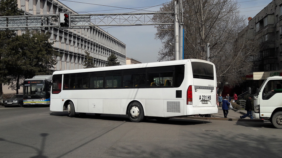 Almaty, Hyundai Super AeroCity No. A 231 HS