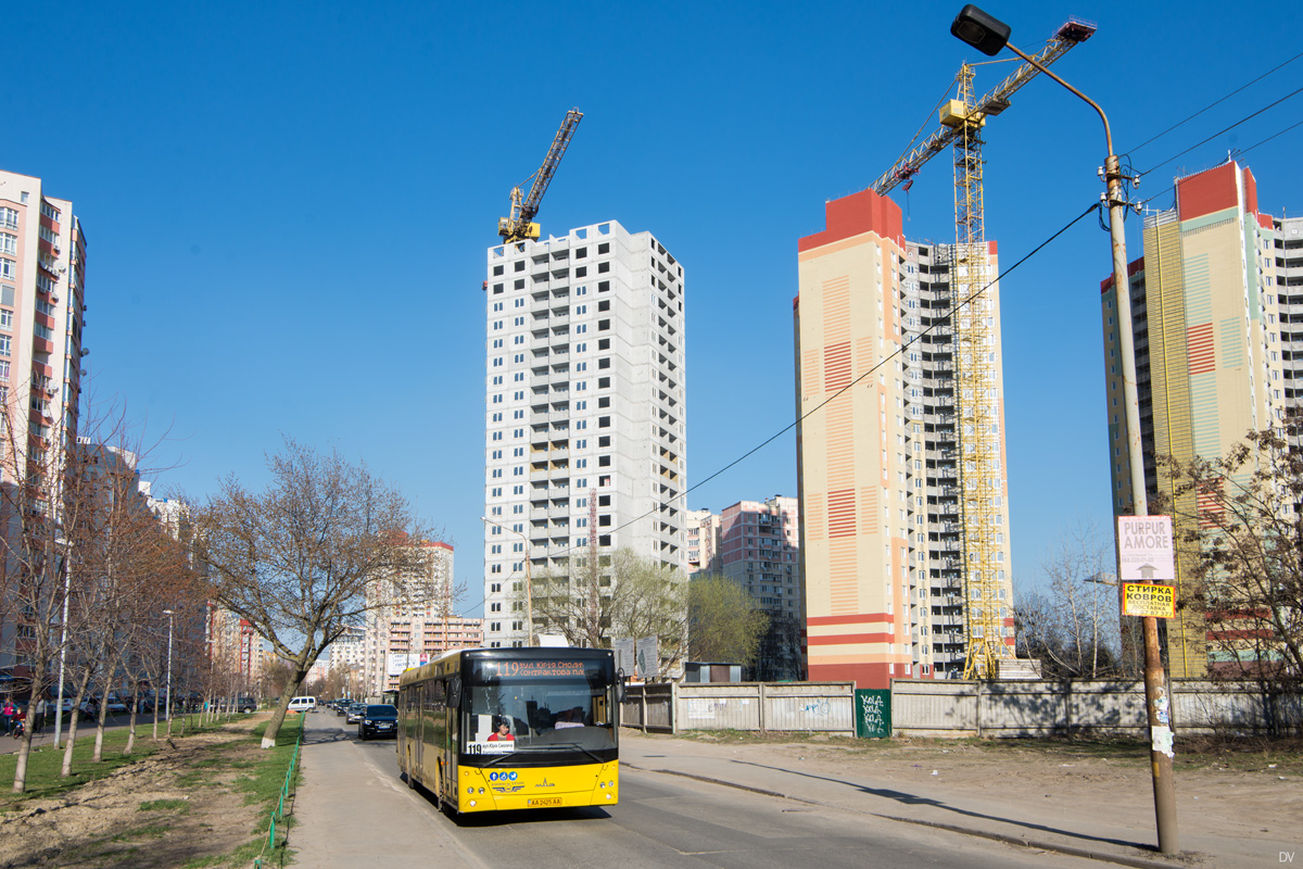 Kyjev, MAZ-203.069 č. 8508