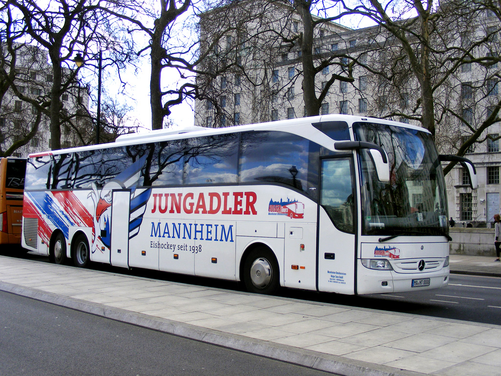 Mannheim, Mercedes-Benz Tourismo 17RHD-II L Nr. MA-HT 8888